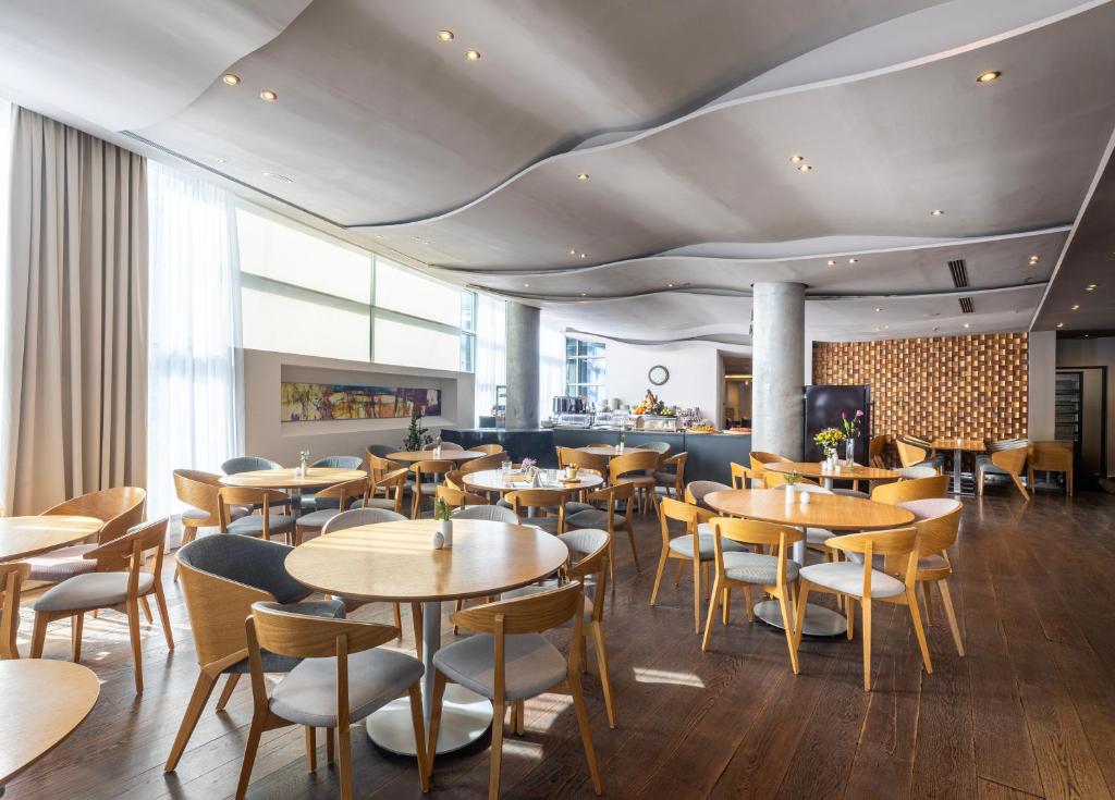 Restaurant at Hotel Nobel Zira